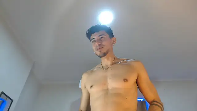 Andrew_4_ live sex cam