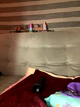 crystal_bunny7 live sex cam
