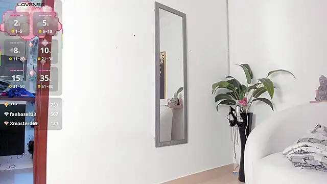 Amina_hafsa live sex cam