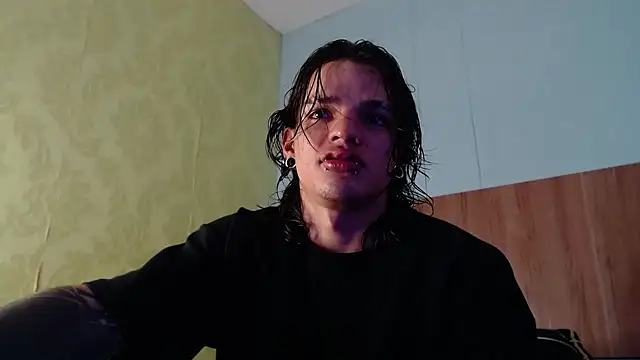 AlbertBernal69 live sex cam