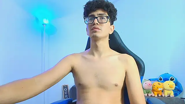 TylerWhite_ live sex cam