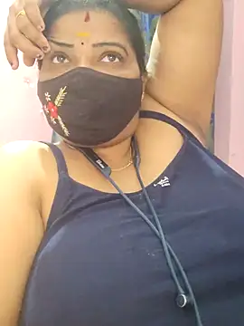 lathikaqueentamil live sex cam
