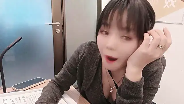 KKMM168 live sex cam
