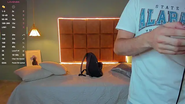 AlejooTwink live sex cam