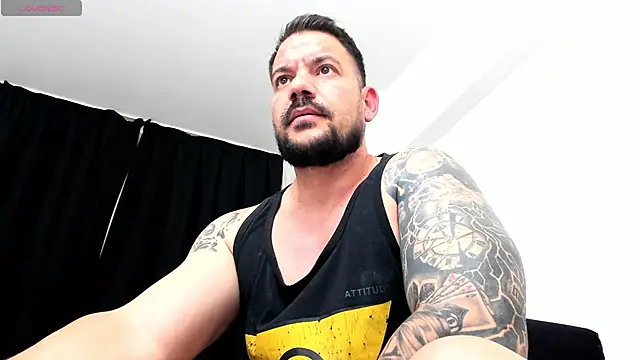 musclemonster31 live sex cam