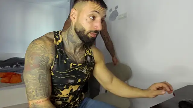 MasculineGuy99 live sex cam