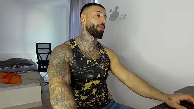 MasculineGuy99 live sex cam