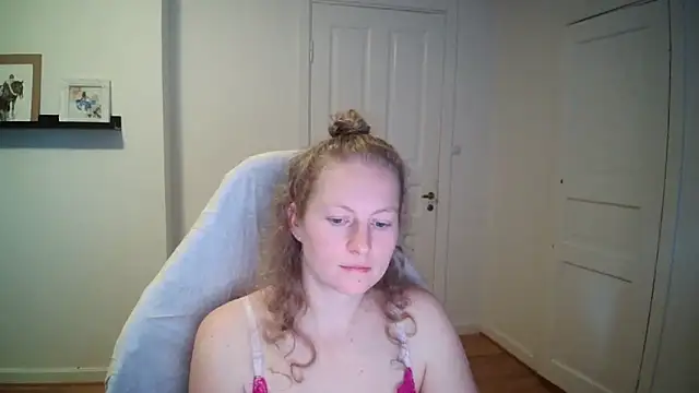 Girlnina-1995 live sex cam
