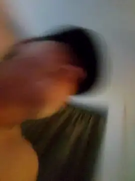 Hotredheadandtoungelasher's Stripchat show and profile