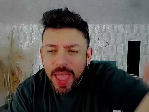 Max_Rivers live sex cam