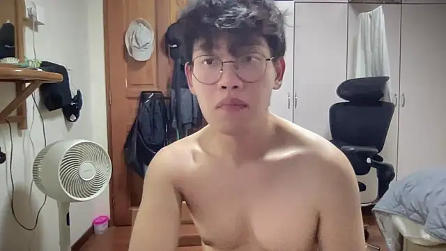 Passionatetwink2 live sex cam