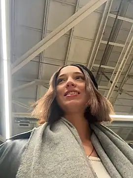 DollyTall live sex cam