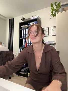 Hii_Lolla live sex cam