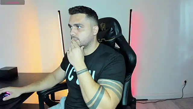 Danielbateson live sex cam
