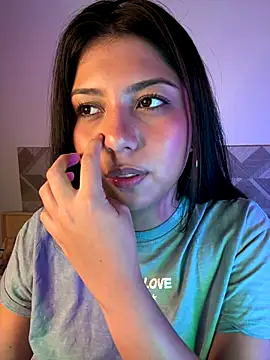 Maii_chan live sex cam