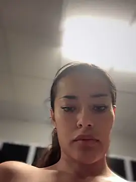 Risky_Workouts live sex cam