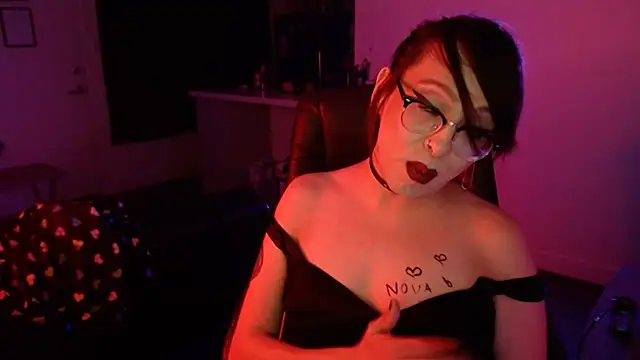 MiniMonroe live sex cam