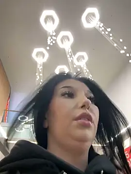 Tisha_Busty live sex cam