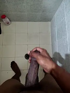 Negrotnt11 live sex cam