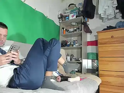 viraglaci18@xh live sex cam