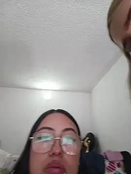Nathahot69 live sex cam
