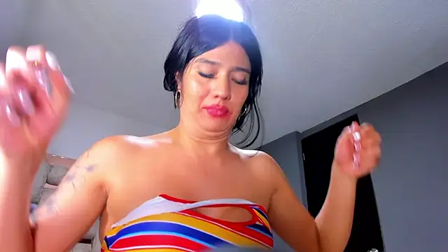 ZachaTompson live sex cam