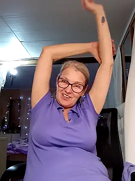 irinamaux live sex cam