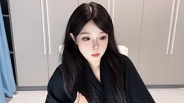 Q-ing live sex cam
