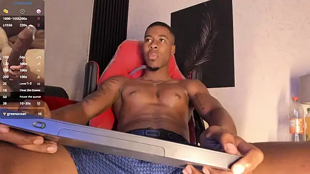 Lil_Curved live sex cam