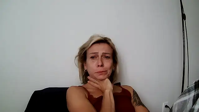 anechka1 live sex cam
