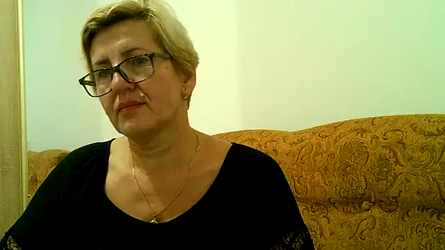 Dana4921 live sex cam