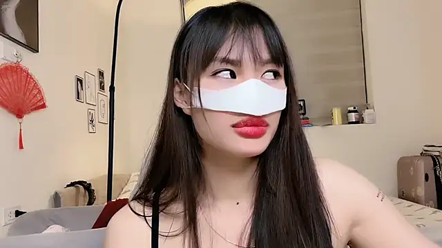 MaiLiiil live sex cam