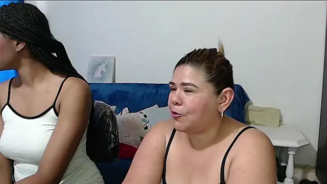 NATHYHOTT live sex cam