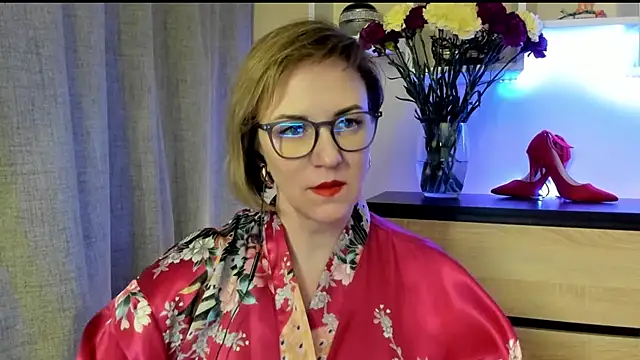 feliziaDesire live sex cam