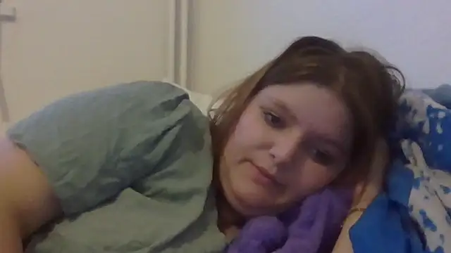 nymphomane2006 live sex cam