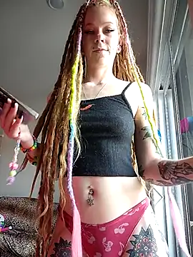 LucidLucy live sex cam