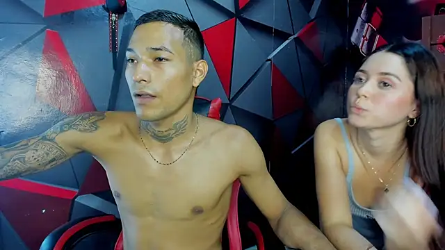 Hana_and_Zeta live sex cam