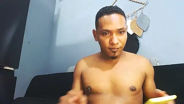 Grandeygruesa1 live sex cam