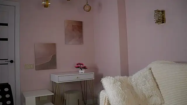 SunnivaCovil live sex cam
