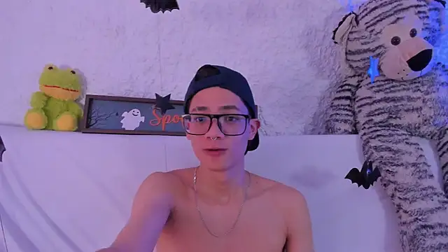 thiago_kinghot live sex cam