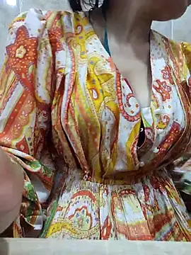 jihane-44 live sex cam