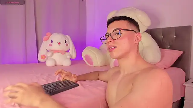 Nicksantoss live sex cam