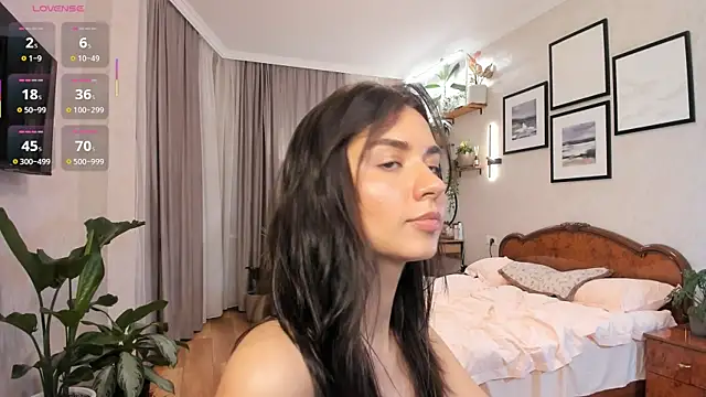 NicoleLuv live sex cam