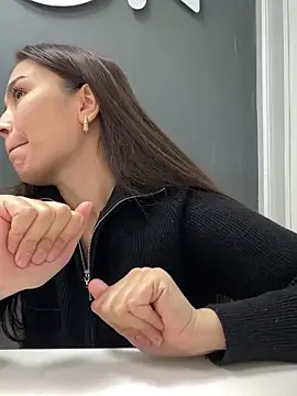 Sweet_Lollypop live sex cam