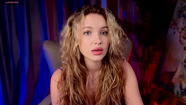 SilentHowl live sex cam