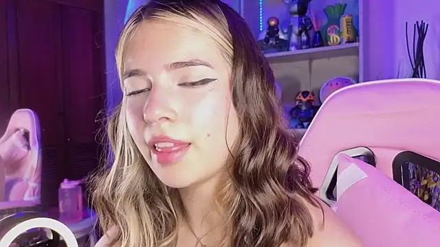 EmilyMiller_ live sex cam