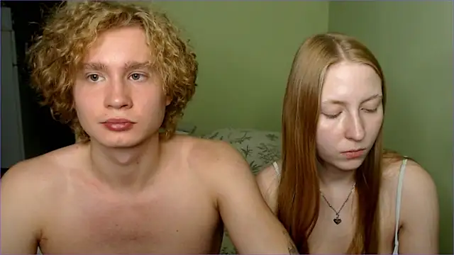 AliceStoneJhonyStone live sex cam
