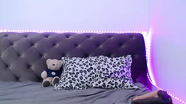 TiffanyPeretz live sex cam