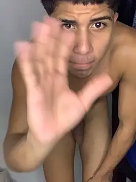 tylerwarron live sex cam