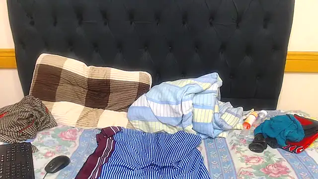 SexyBeverly_ live sex cam